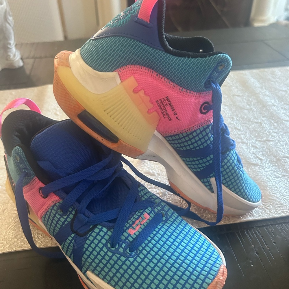 Nike Blue and Pink Sneakers with Dynamic Styling